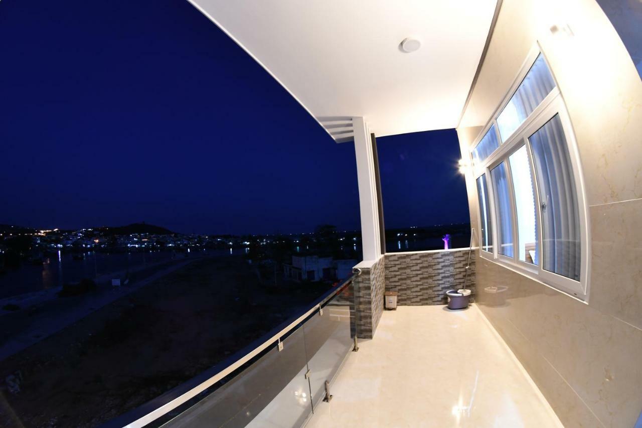 Hotel Nha Nghi Hung Hoa Phan Thiet Exterior foto
